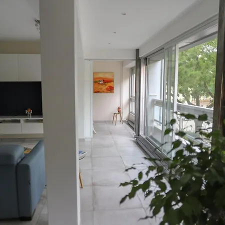 Cozy Apartment, View Of Greenery! Apartament